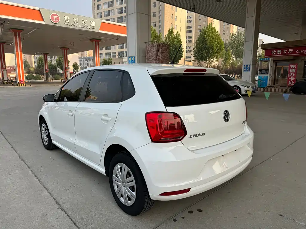 Volkswagen Polo — миниатюра 12