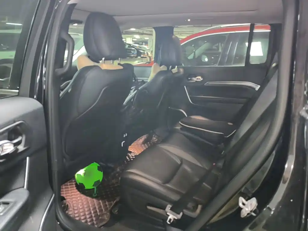 Jeep Grand Commander — миниатюра 17