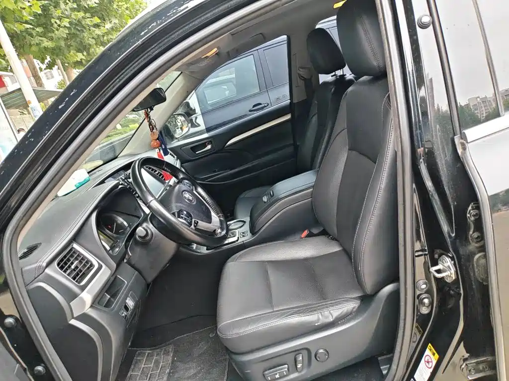Toyota Highlander — миниатюра 11