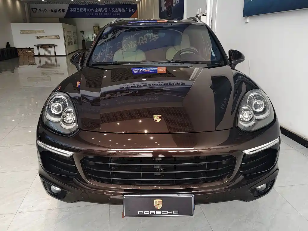 Porsche Cayenne — миниатюра 2