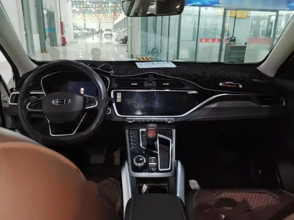Geely Boyue — миниатюра 10