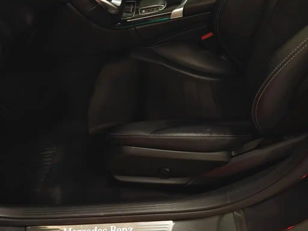 Mercedes-Benz C-Class — миниатюра 20