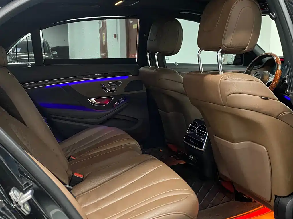 Mercedes-Benz S-Class — миниатюра 11