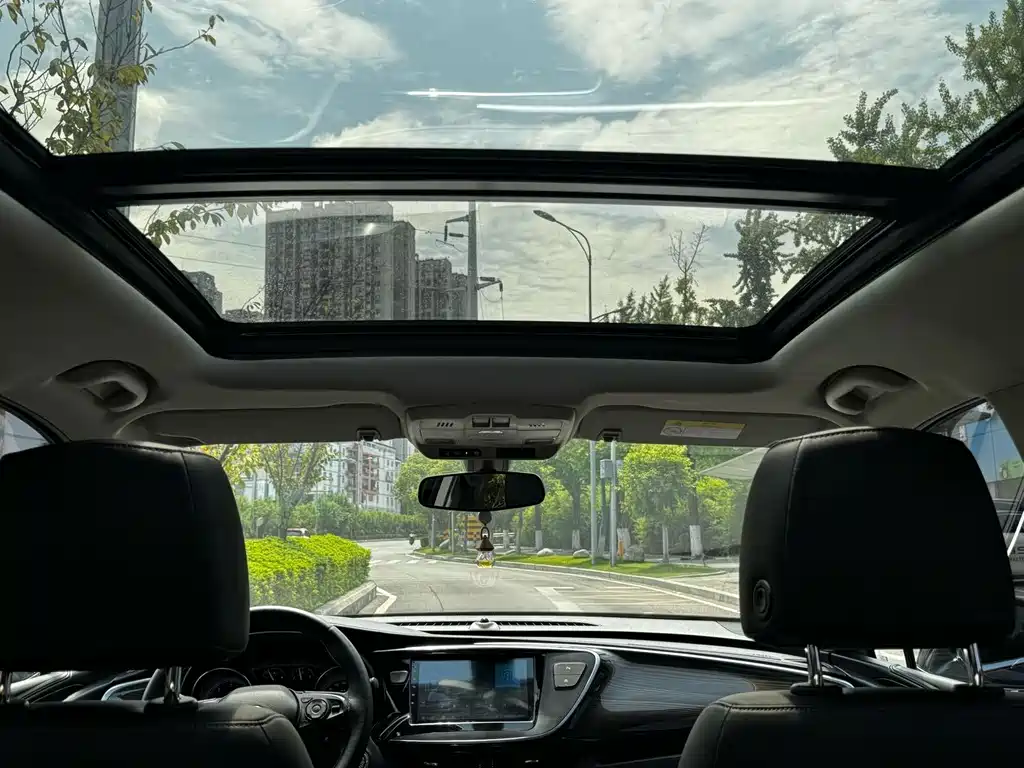 Buick Envision Plus — миниатюра 14