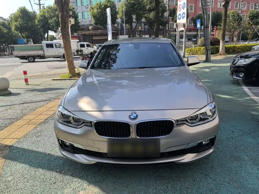 BMW 3 Series — миниатюра 3