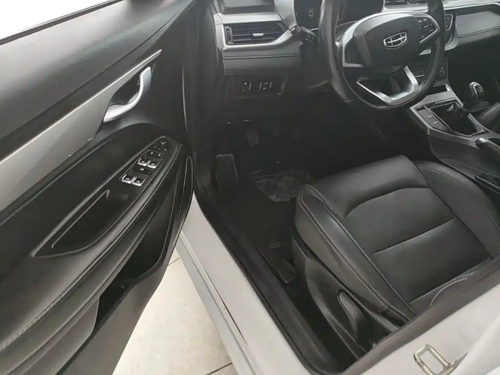 Geely Emgrand — миниатюра 16
