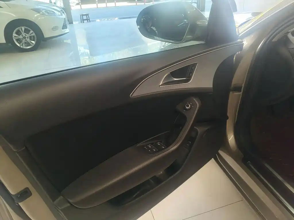 Audi A6L — миниатюра 7
