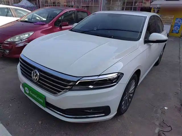 VOLKSWAGEN LAVIDA 2021