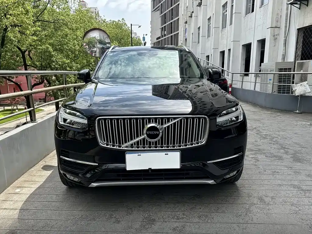 Volvo XC90 — миниатюра 2