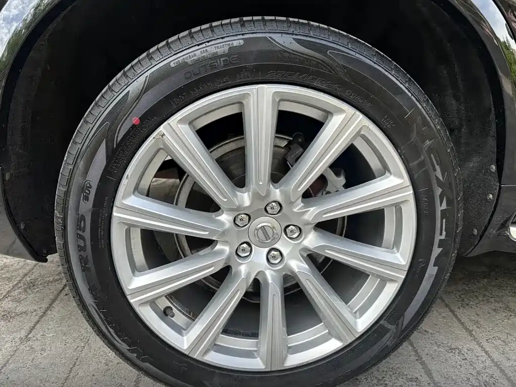 Volvo XC90 — миниатюра 12