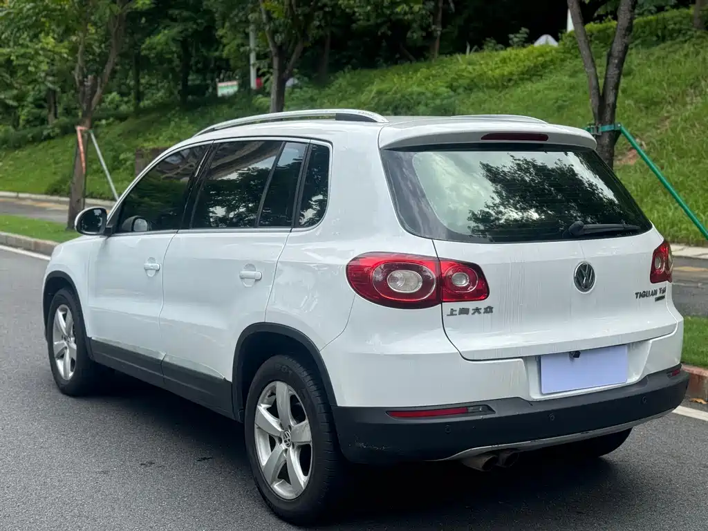 Volkswagen Tiguan — миниатюра 4