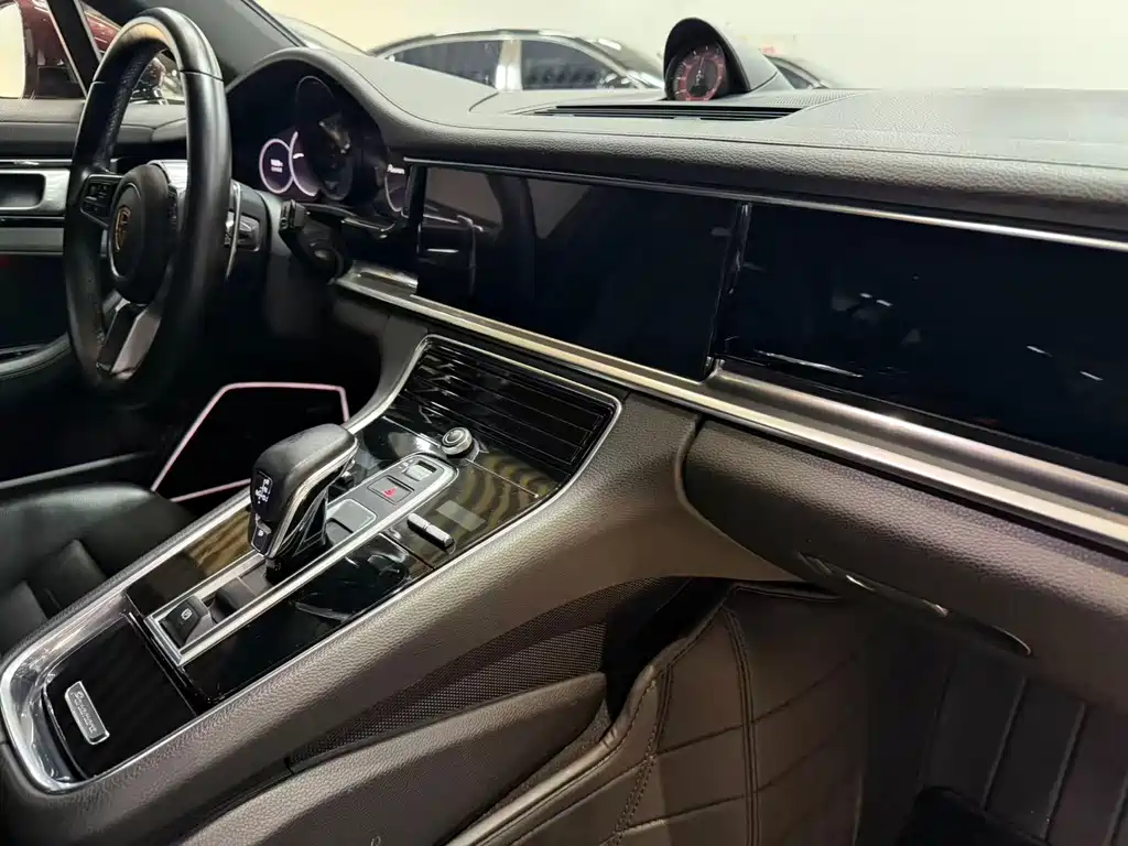 Porsche Panamera — миниатюра 16