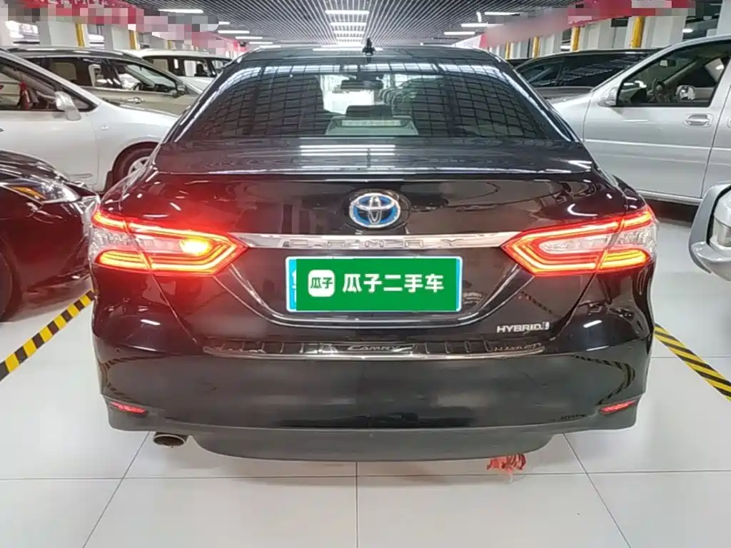 Toyota Camry — миниатюра 6