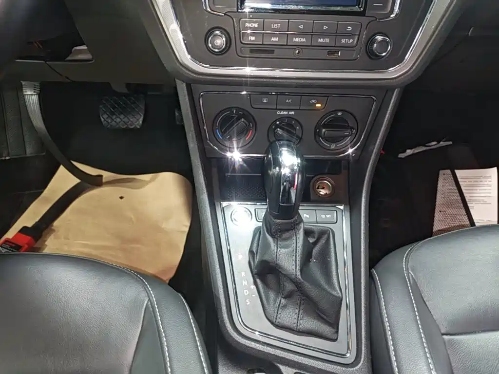 Volkswagen Lavida — миниатюра 14