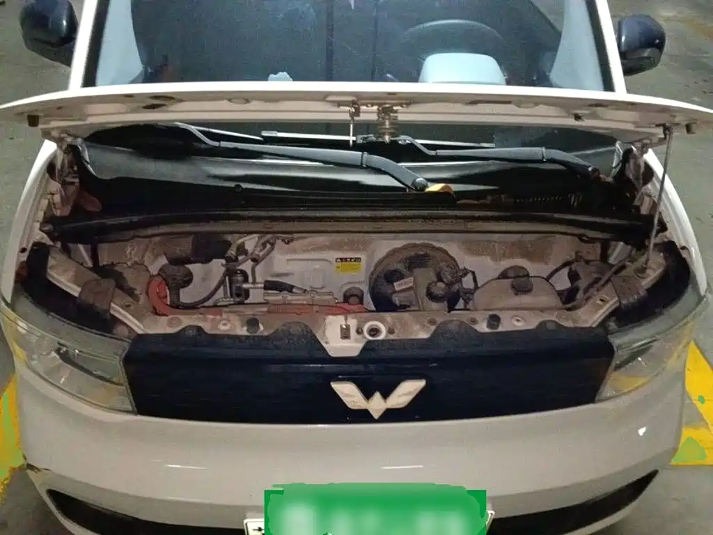 Wuling MINIEV — миниатюра 11