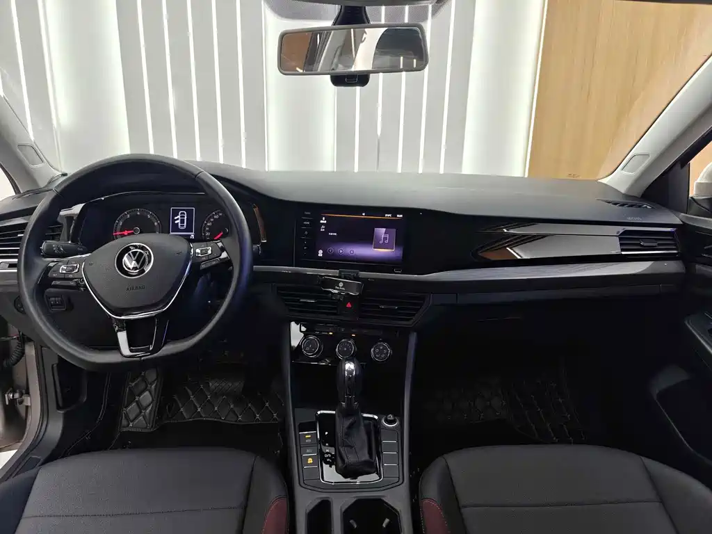 Volkswagen Bora — миниатюра 14