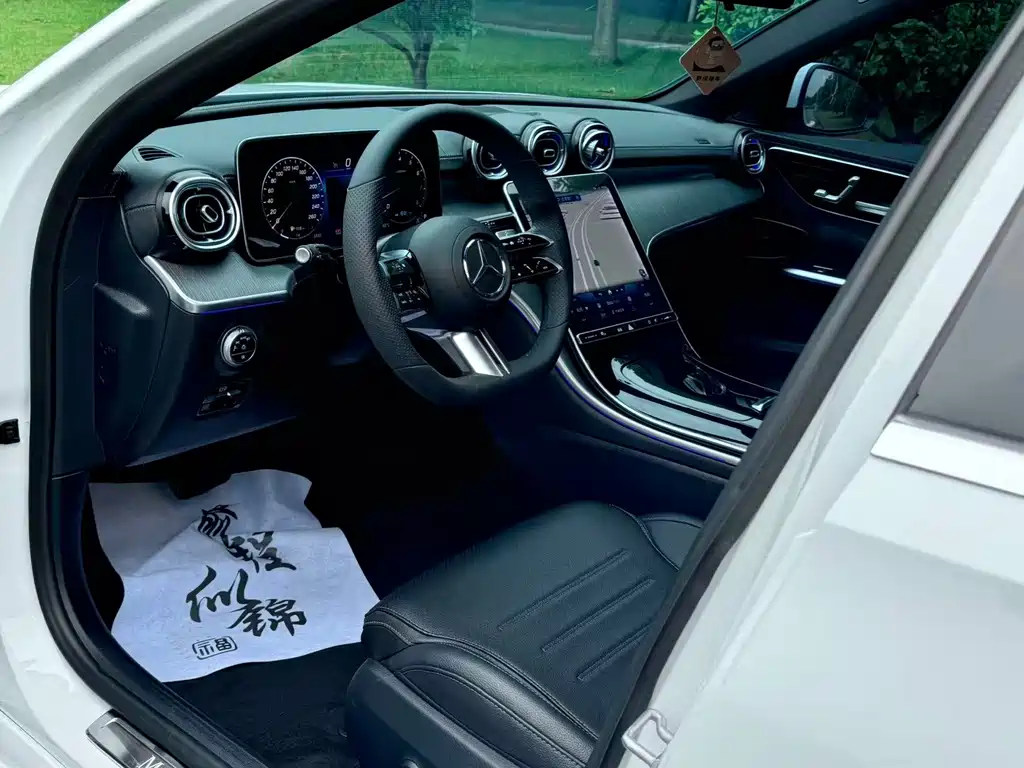 Mercedes-Benz C-Class — миниатюра 5