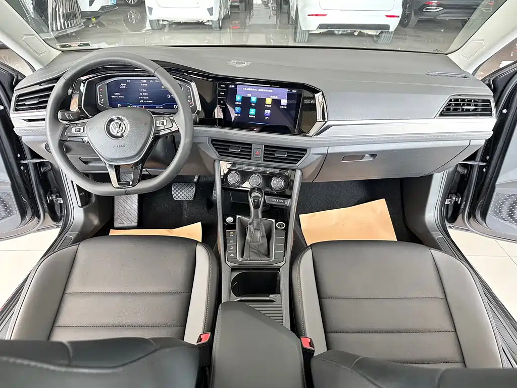 Volkswagen Sagitar — миниатюра 4