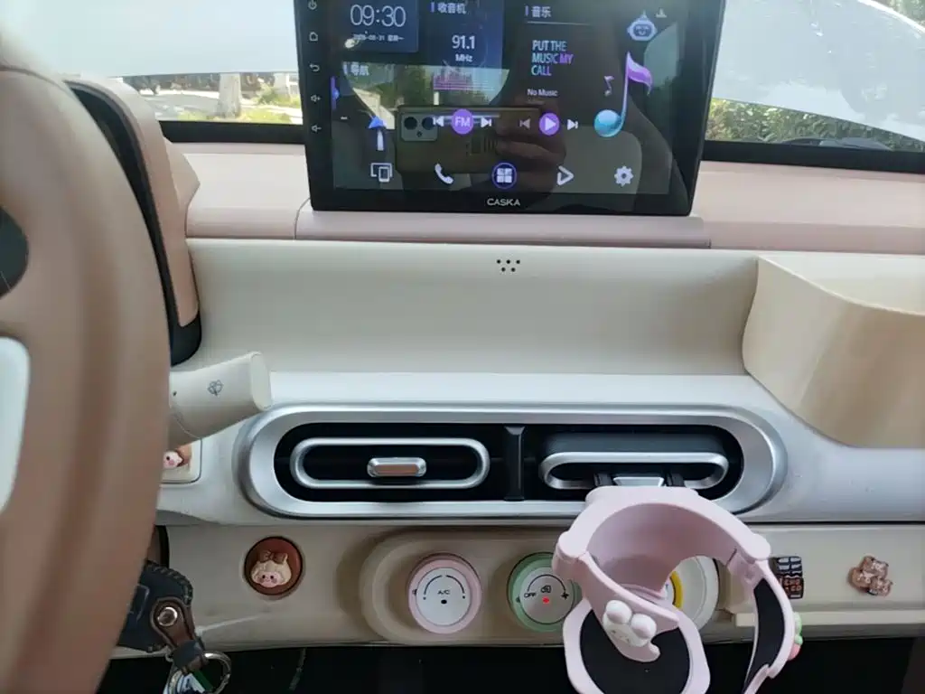 Wuling MINIEV — миниатюра 13