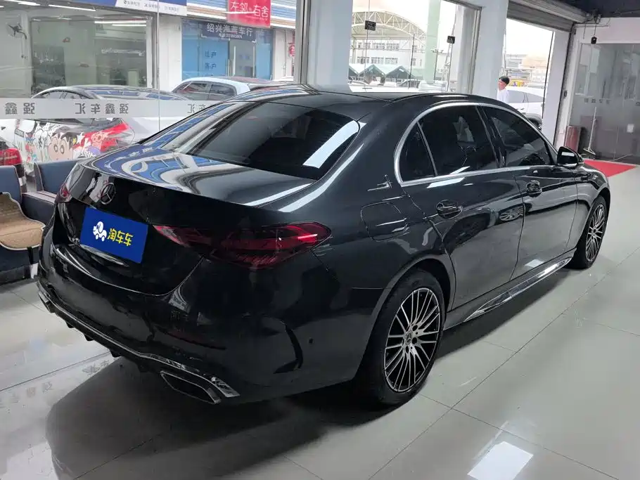 Mercedes-Benz C-Class — миниатюра 3