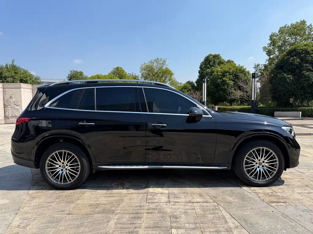 Mercedes-Benz GLC — миниатюра 7