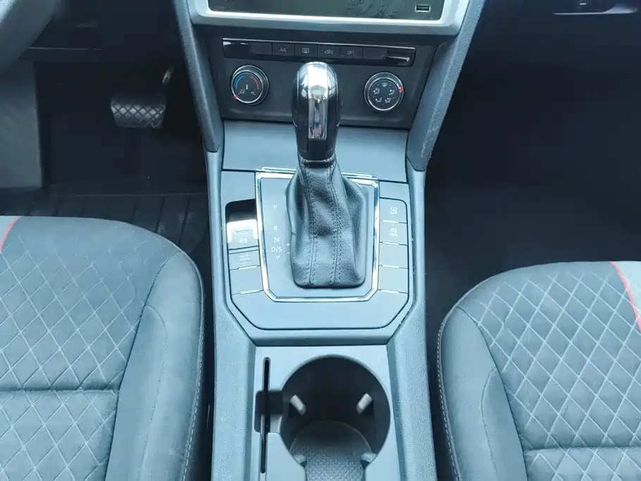 Volkswagen Lamando — миниатюра 16