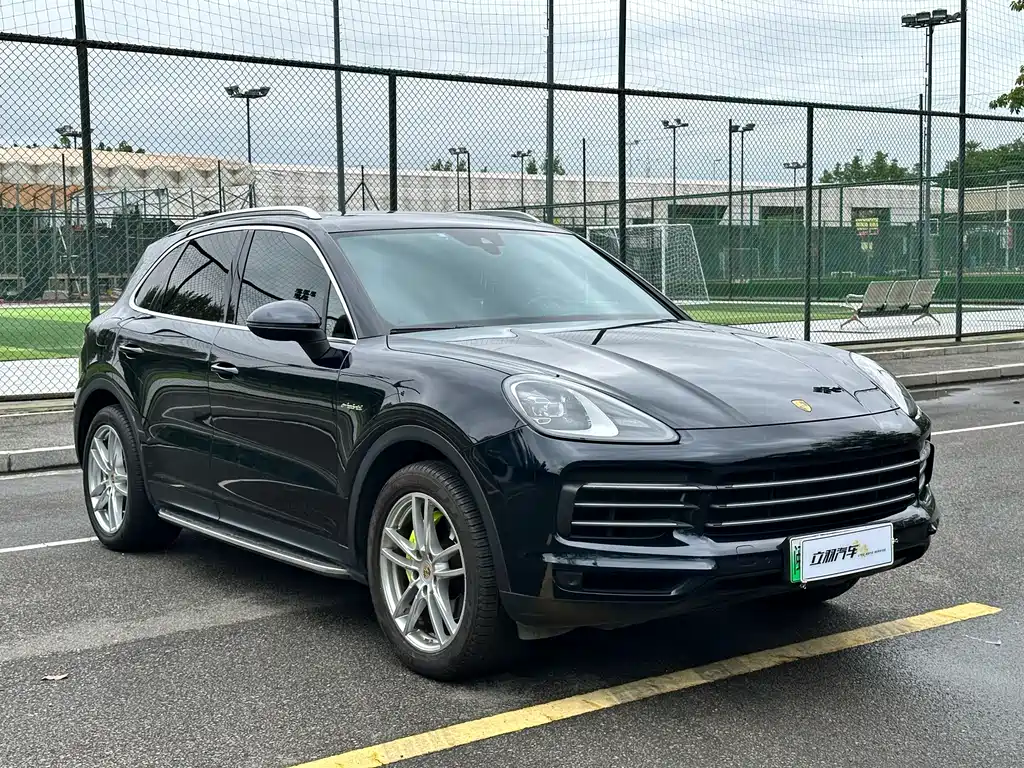 PORSCHE CAYENNE NEW ENERGY
