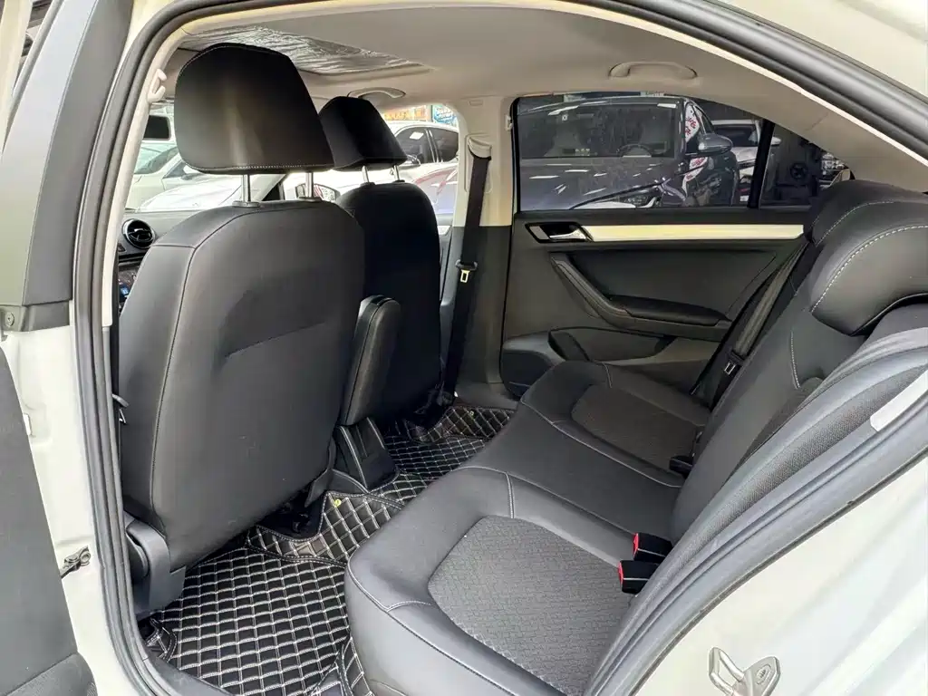 Jetta VA3 — миниатюра 6