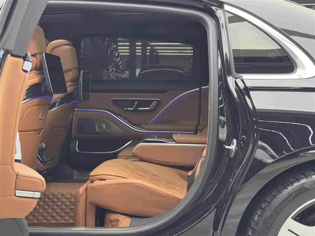 Mercedes-Benz S-Class — миниатюра 7