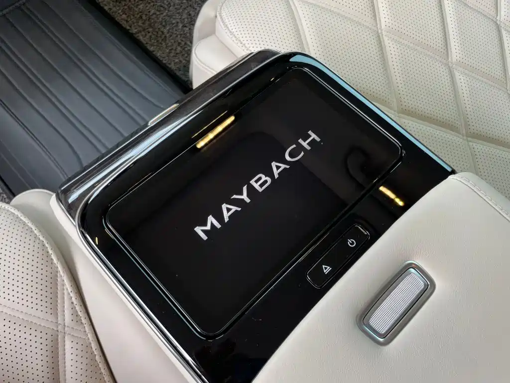 Mercedes-Benz S-Class — миниатюра 14