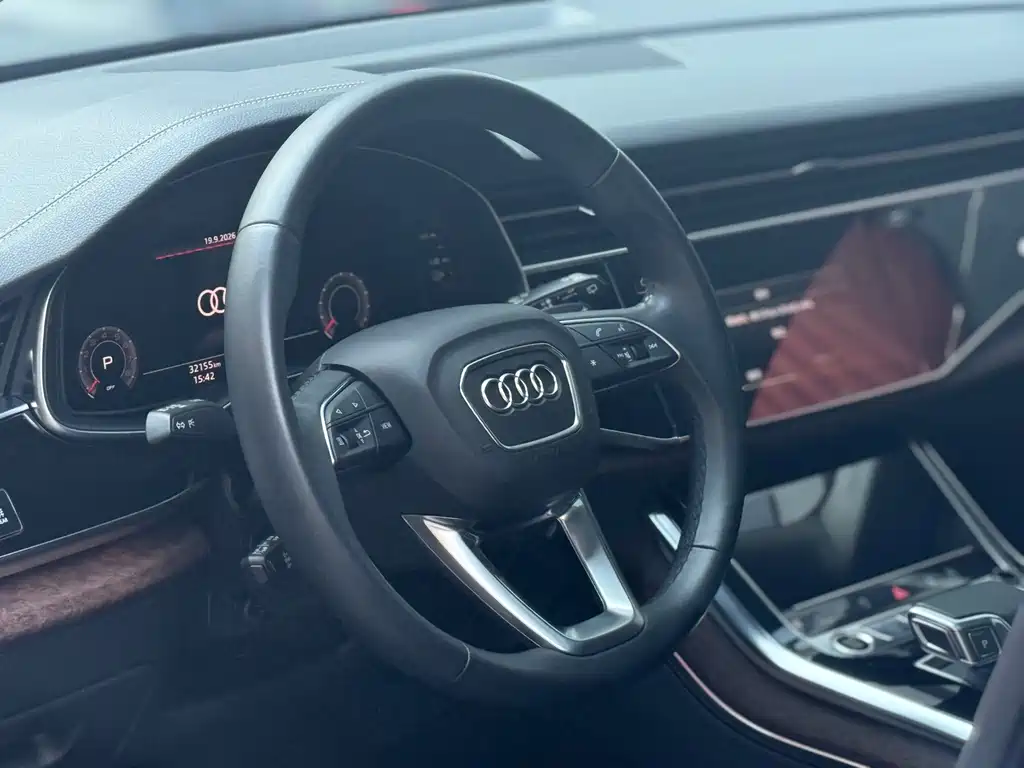 Audi Q7 — миниатюра 7