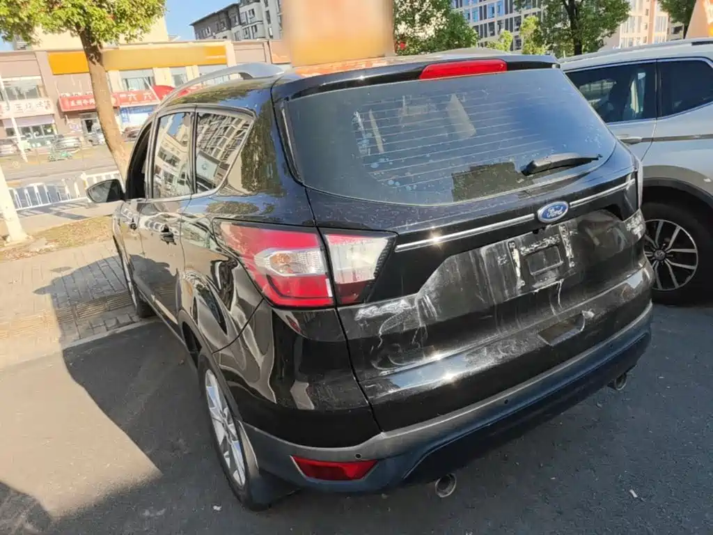 Ford Kuga — миниатюра 5