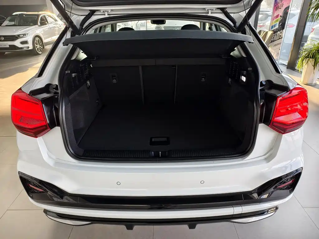 Audi Q2L — миниатюра 14