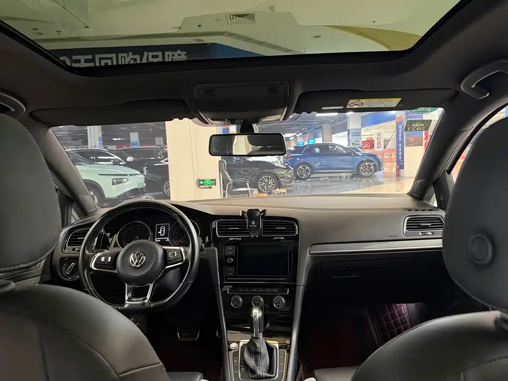 Volkswagen Golf — миниатюра 5