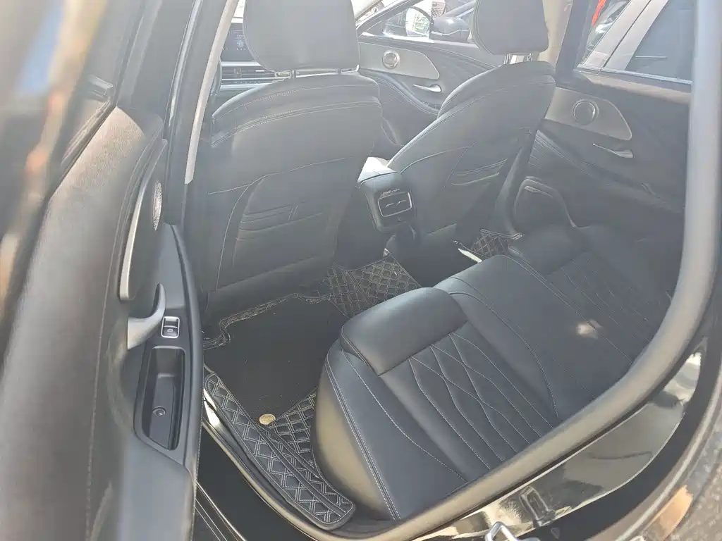 Chery Arrizo 8 — миниатюра 5