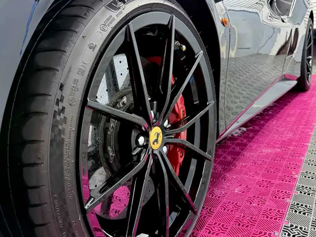 Ferrari 488 — миниатюра 5