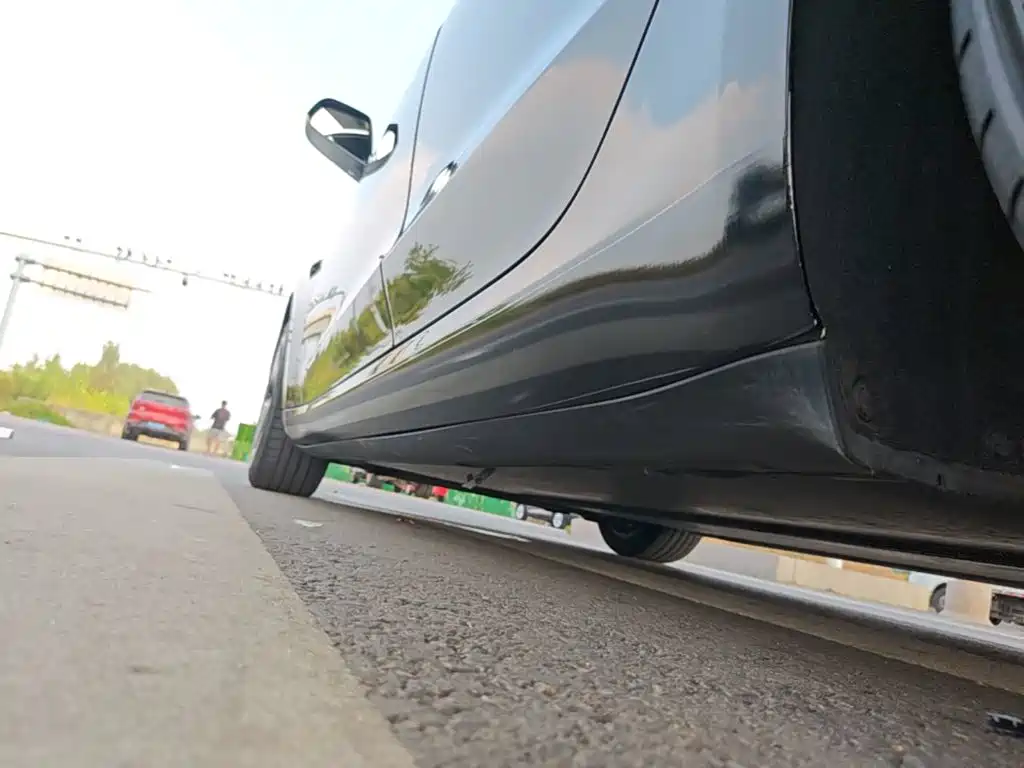 Tesla Model 3 — миниатюра 22
