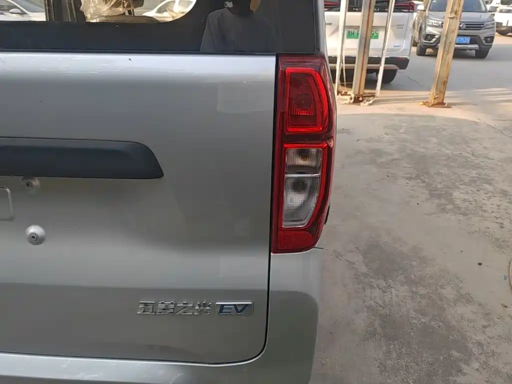 Wuling Zhiguang EV — миниатюра 8