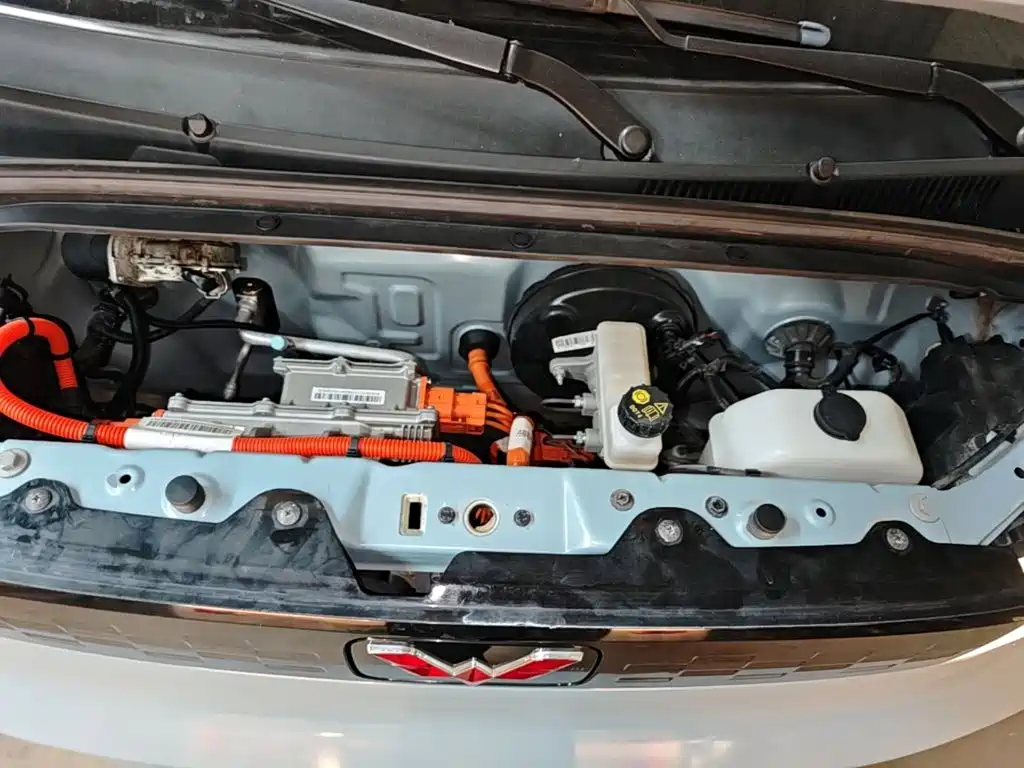 Wuling MINIEV — миниатюра 20