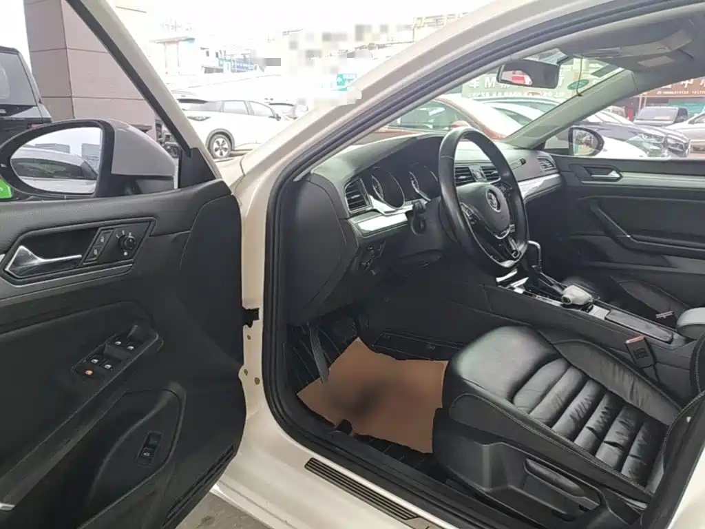 Volkswagen Lamando — миниатюра 16