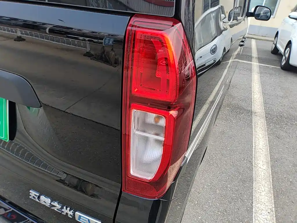 Wuling Zhiguang EV — миниатюра 8
