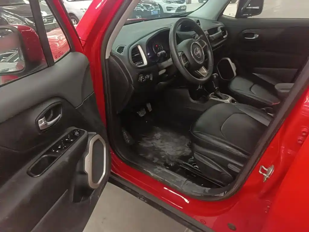 Jeep Renegade — миниатюра 16
