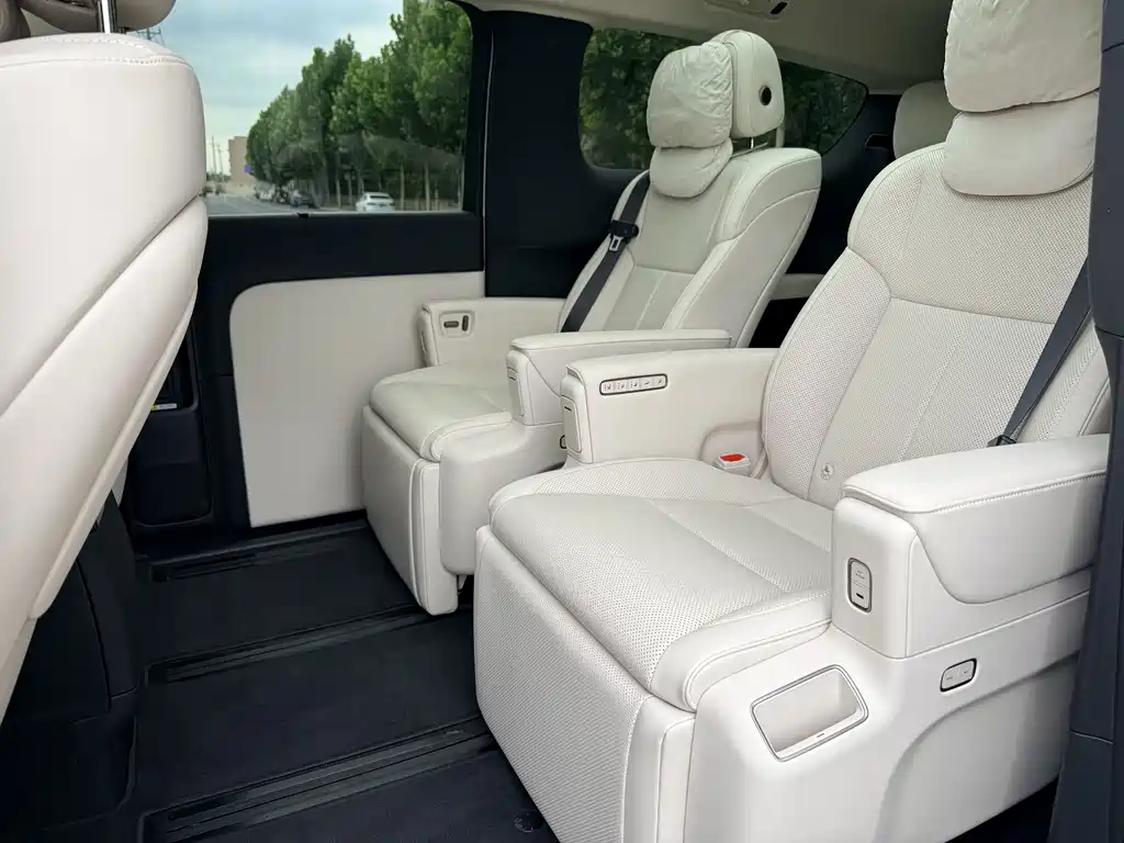 Li Auto Li MEGA — миниатюра 11