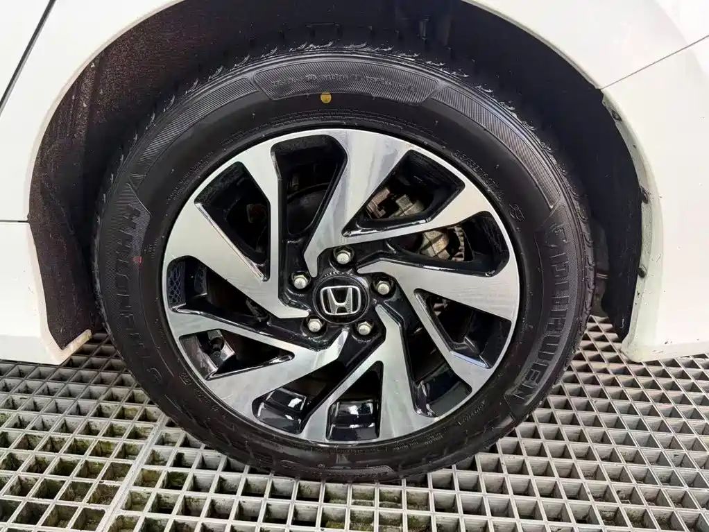 Honda Civic — миниатюра 5