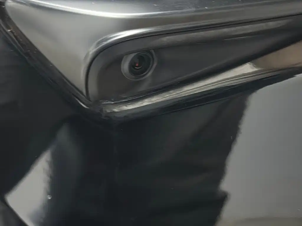 Tesla Model 3 — миниатюра 7