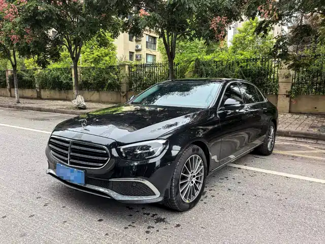 MERCEDES-BENZ  E CLASS