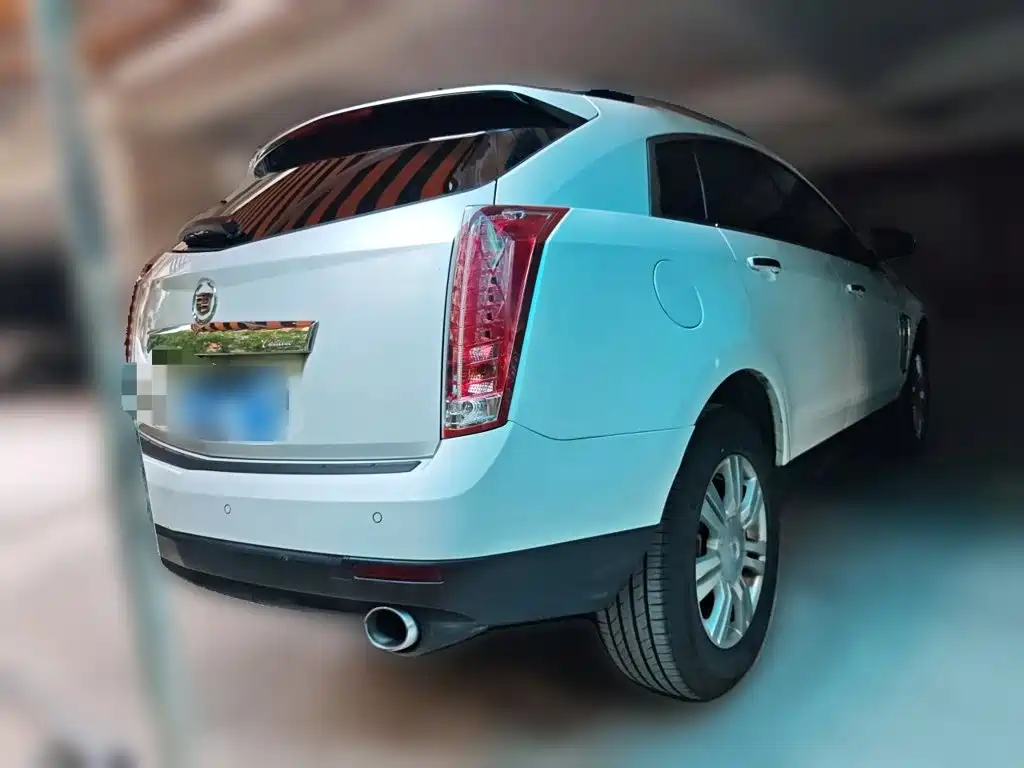 Cadillac SRX — миниатюра 6