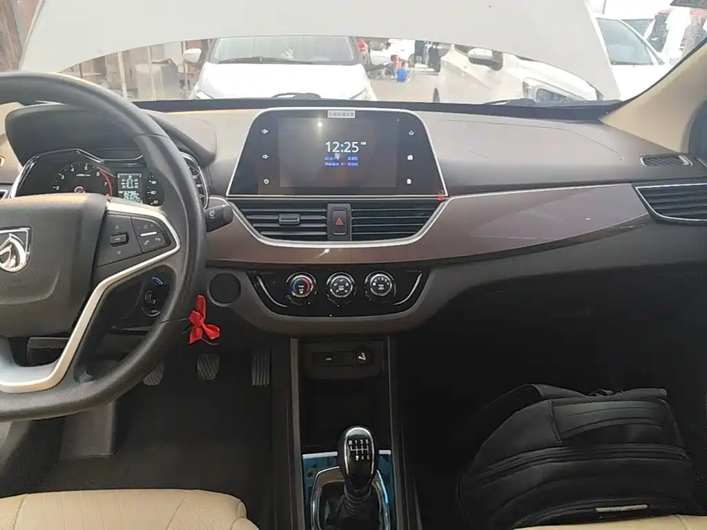 Baojun 310W — миниатюра 13