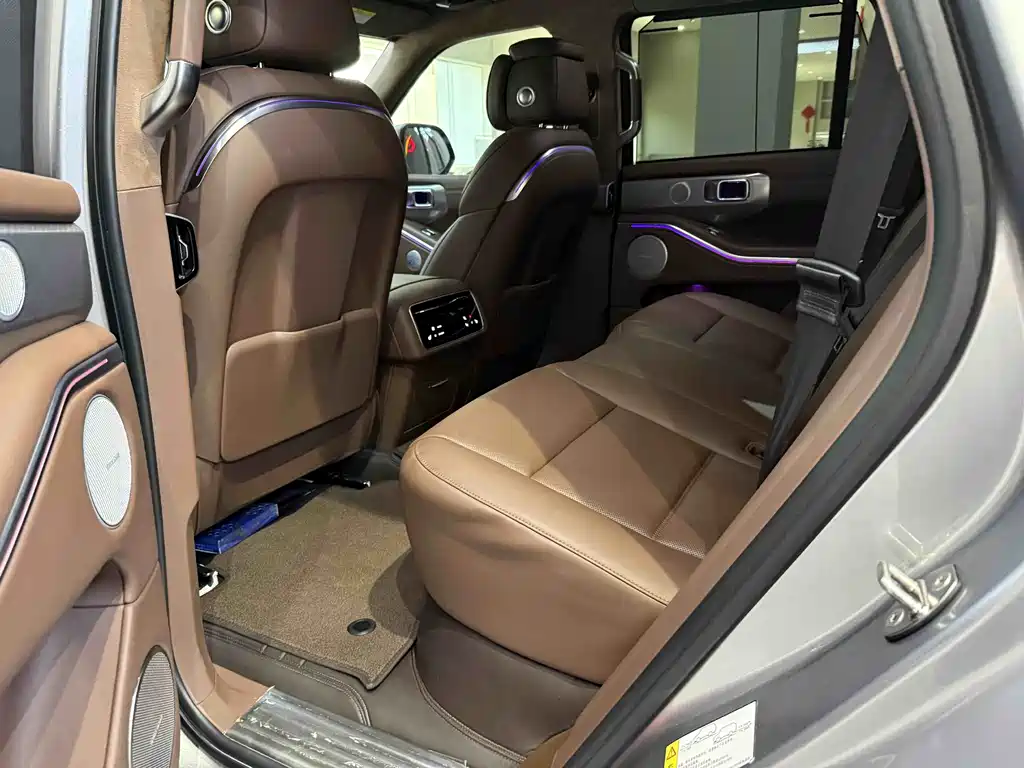 TANK TANK 700 NEW ENERGY