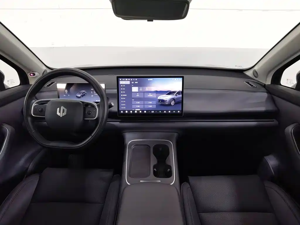 Leapmotor Leapmotor C10 — миниатюра 5
